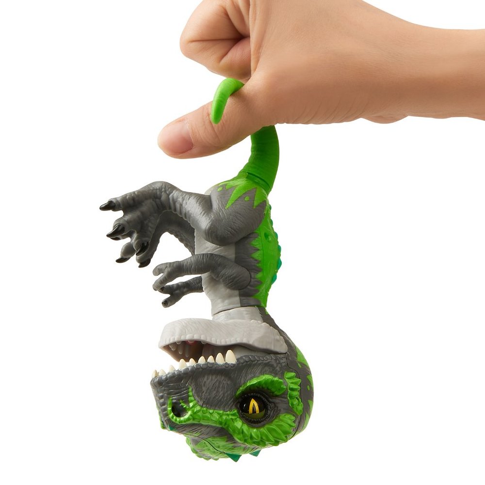 Fingerlings Untamed Tracker Raptor